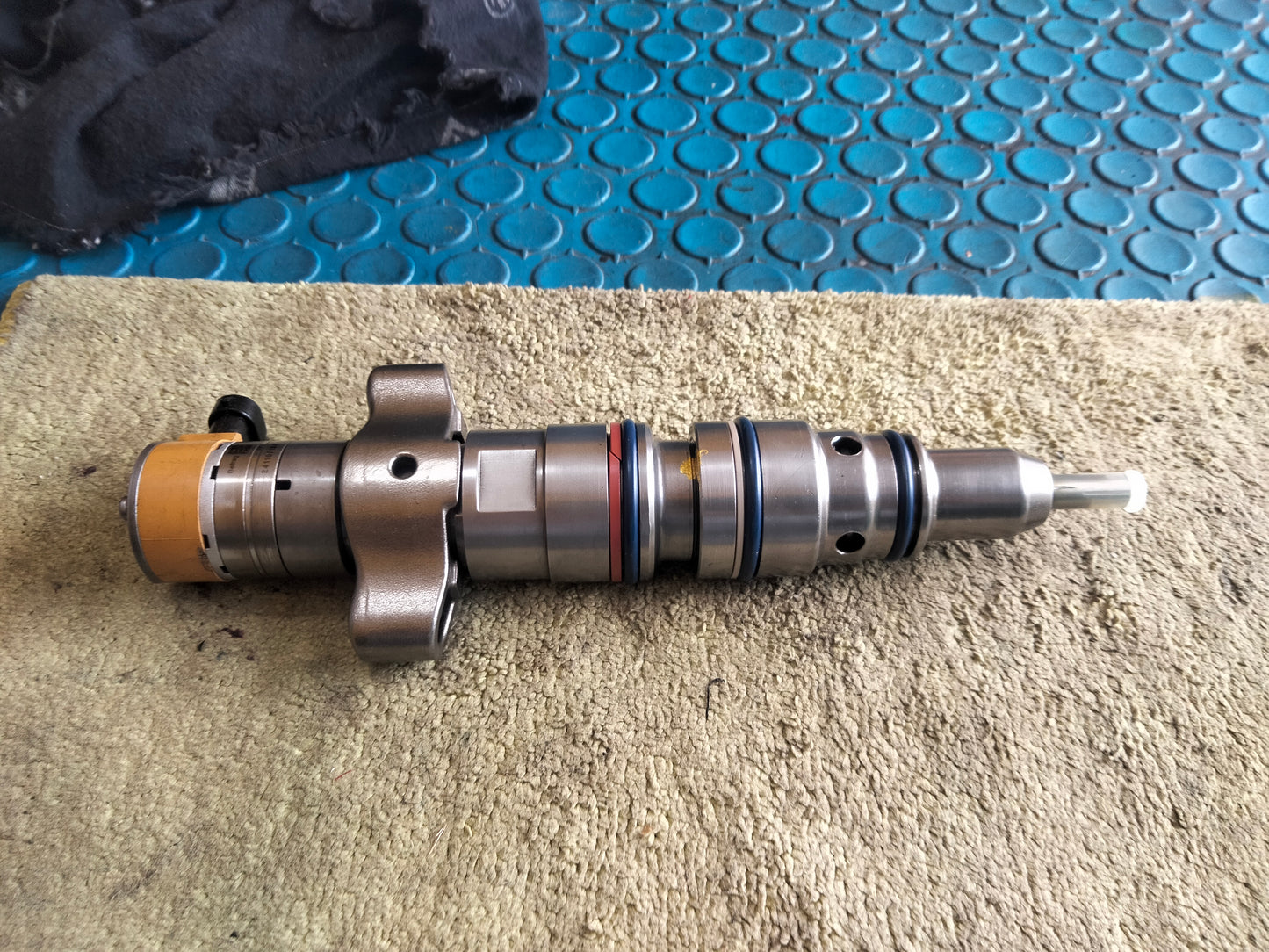 INYECTOR CATERPILLAR C9 10R-7224